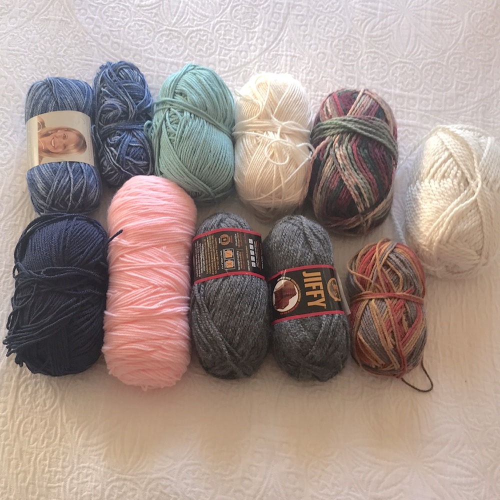 Yarn Bundle! 11 pieces! Make an offer!